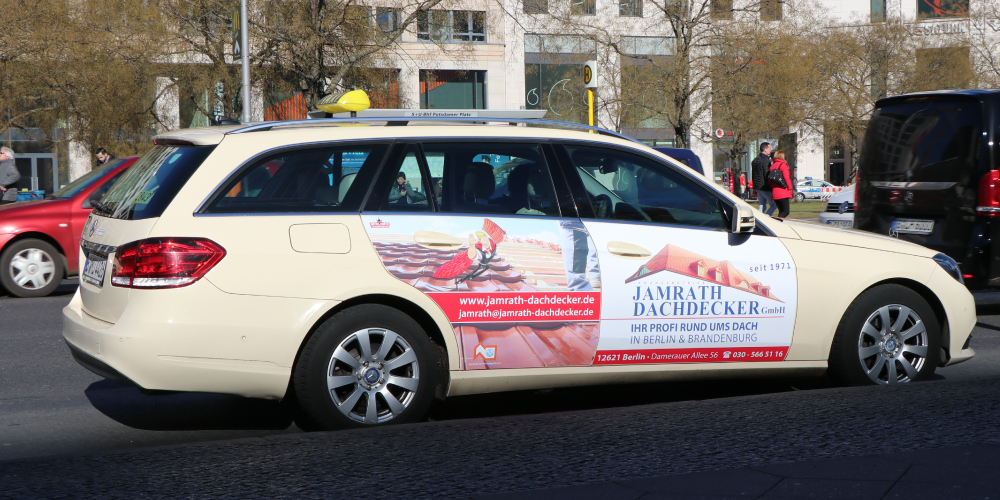 Berliner Taxiwerbung Referenz Dachdeckerei Jamrath