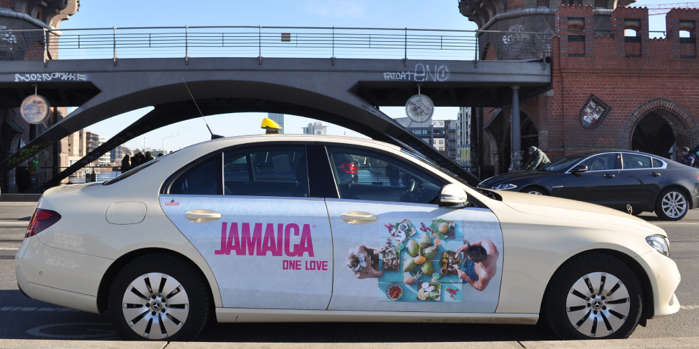 Berliner Taxiwerbung Referenz Jamaica